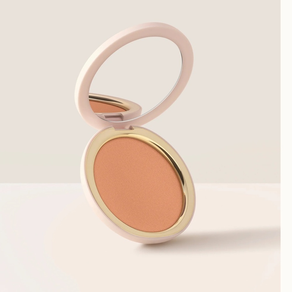 Rare beauty summer feels soft matte powder bronzer